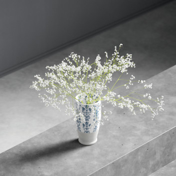 Bukiet Flowers in Vase