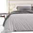 Cama y mesitas de noche High Fashion Home Emmit - Theorema