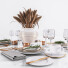 Servierter Tisch Setting in White Colors - shayan sharify